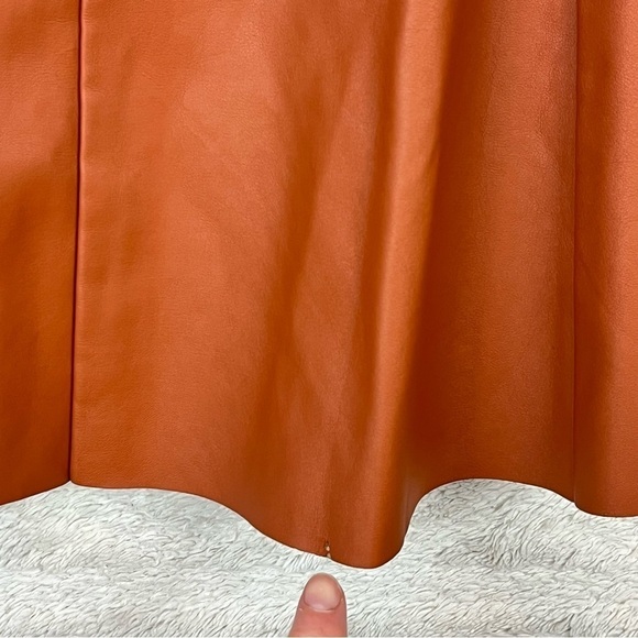 Caramel Brown Faux Leather Mini Skirt Size Small Skater Back Zipper - Picture 12 of 16